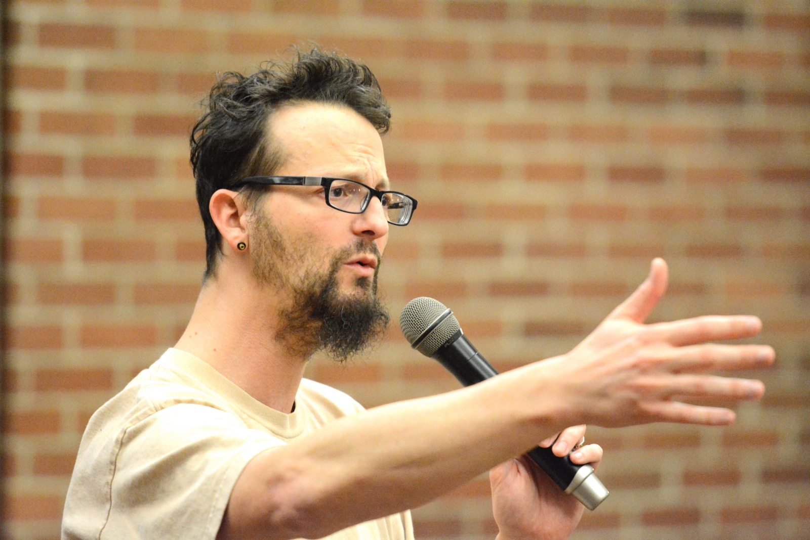 Activist Author Shane Claiborne Returning To Wilmington College